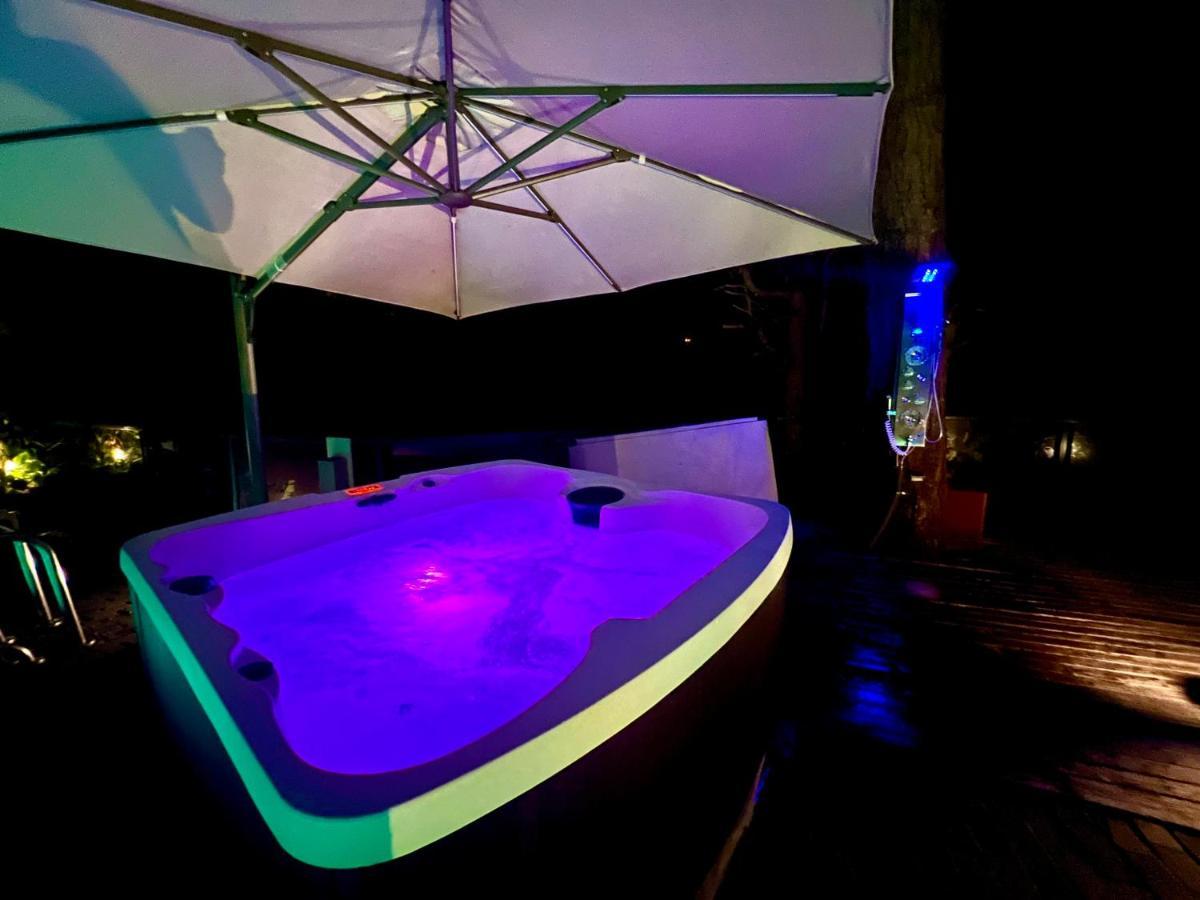 Resort Style Home Living With Private Pool And Hottub Delta Extérieur photo